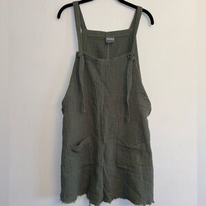 ARULA Overall Dress - size A (1x equivalent)
